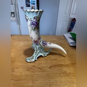 Unmarked Dresden Rare Horn Shaped Vase Flowers Raised Gold Paint